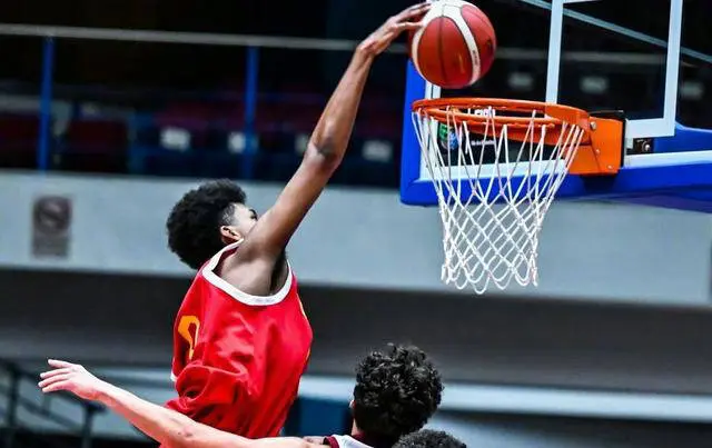 四大新人, 联赛