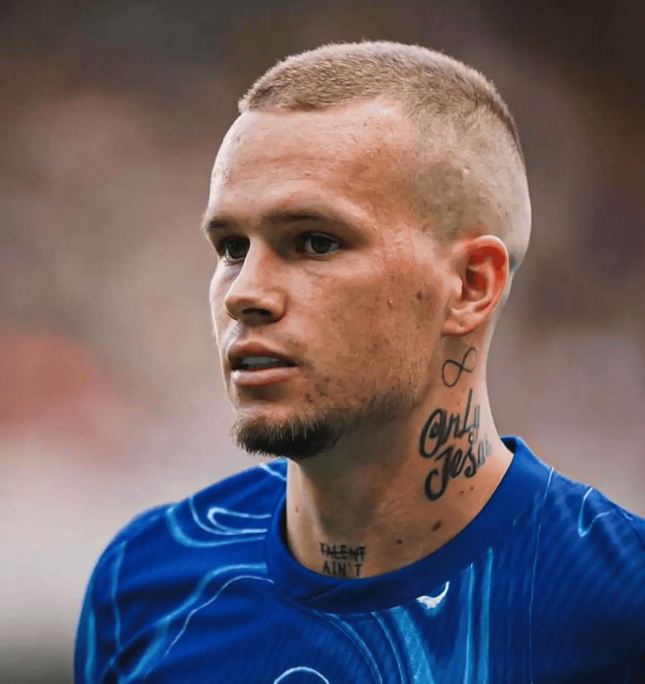 易事, 跑队训练, 手可热的球 易事, 跑队训练, 手可热的球