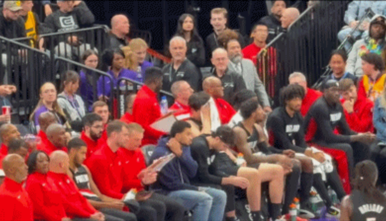 依然在赛后 依然在赛后